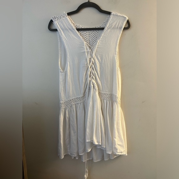 INDAH White Dress - Picture 6 of 15